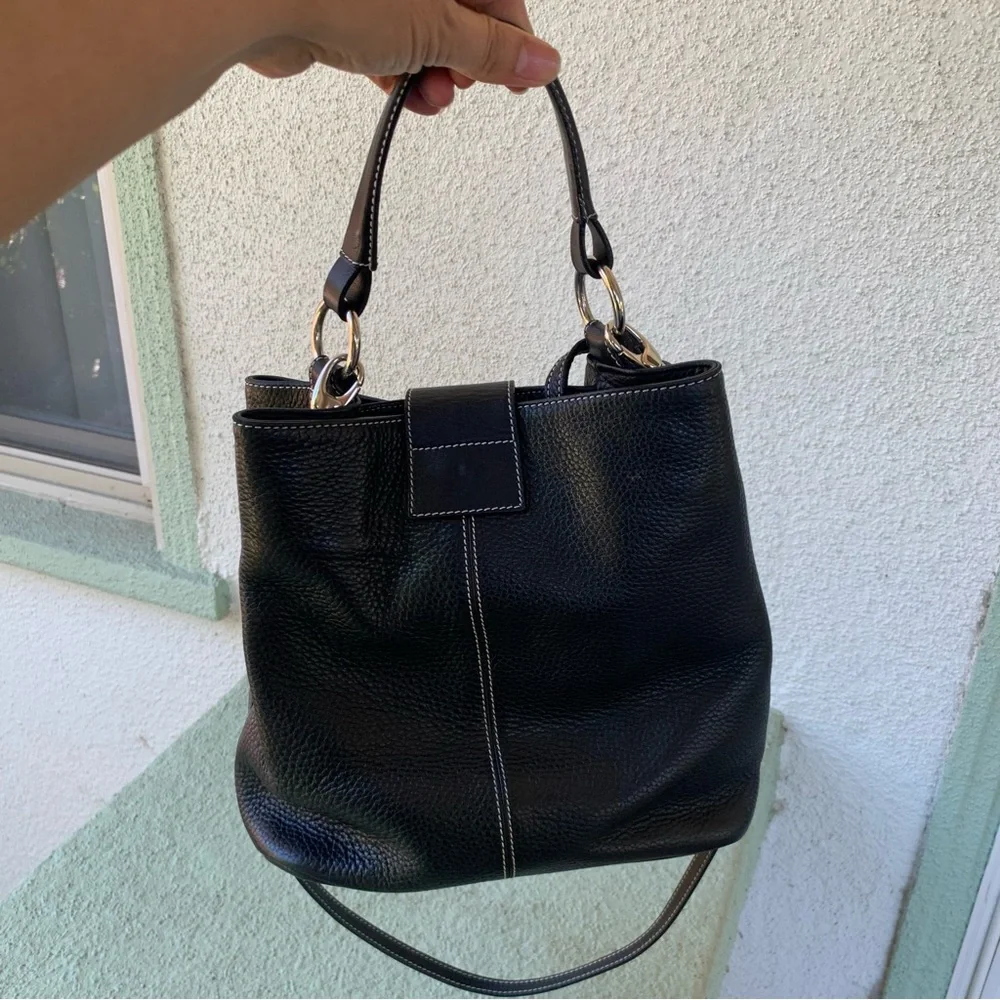 Puntotres Black Pebbled Leather Crossbody Satchel Bucket Handbag Made in Spain